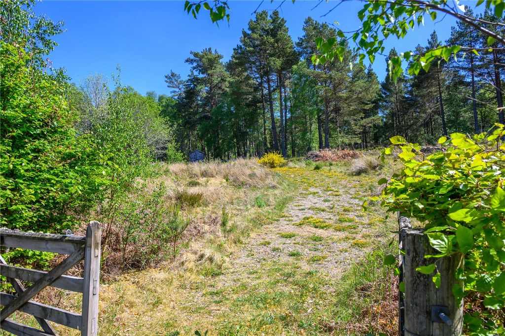 Property photo 3 of 10 Entrance