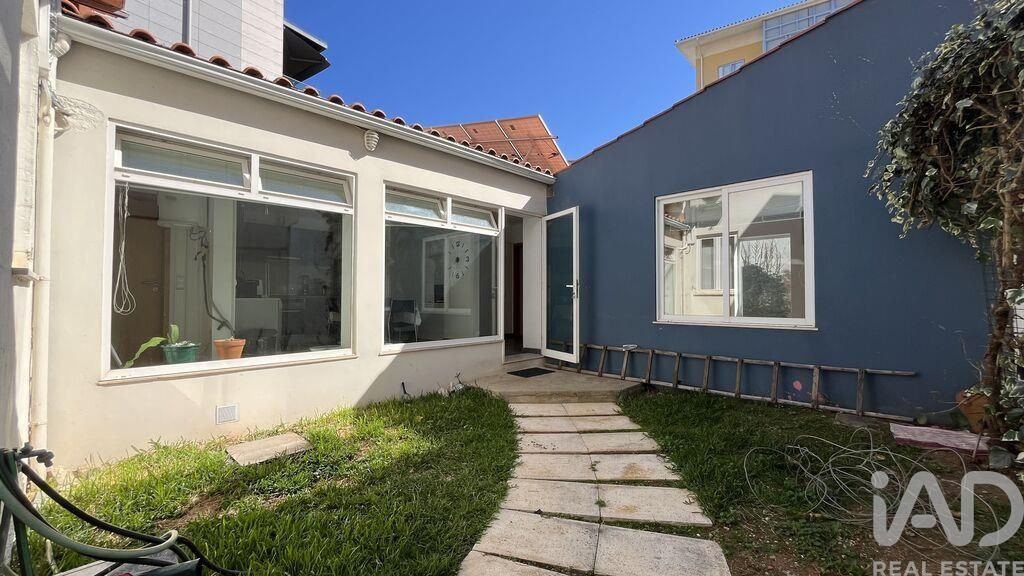 Property photo 3 of 34