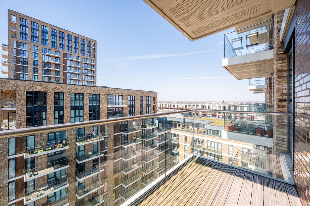 Property photo 3 of 16