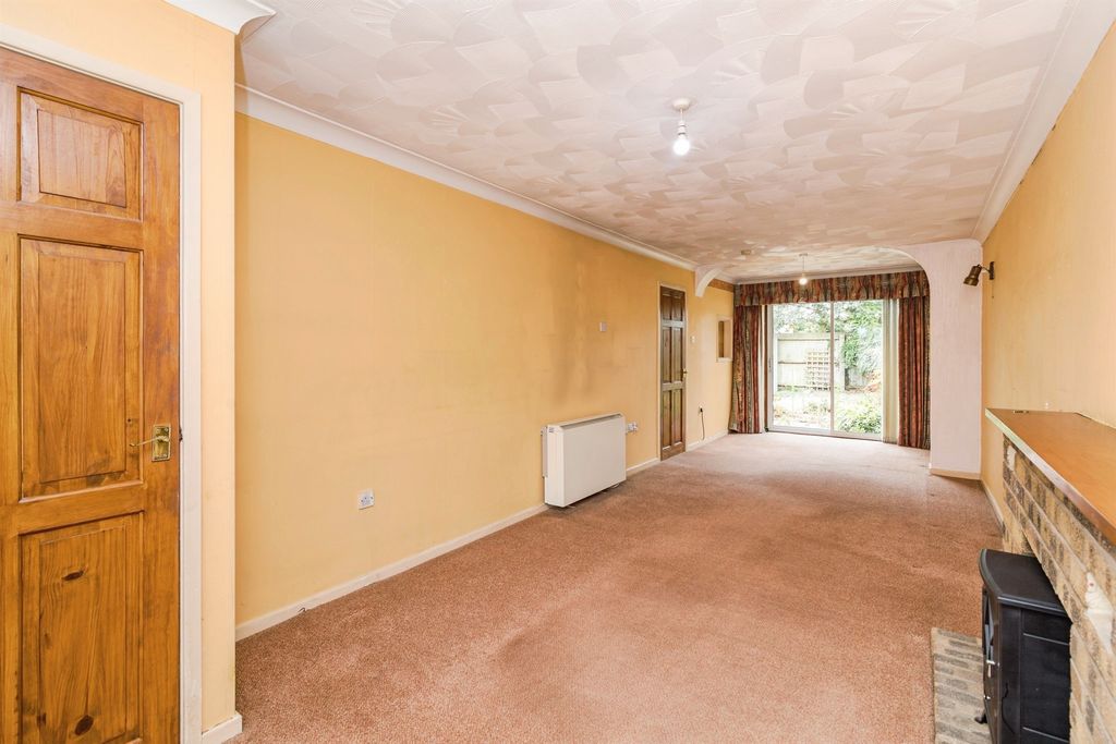 Property photo 2 of 14