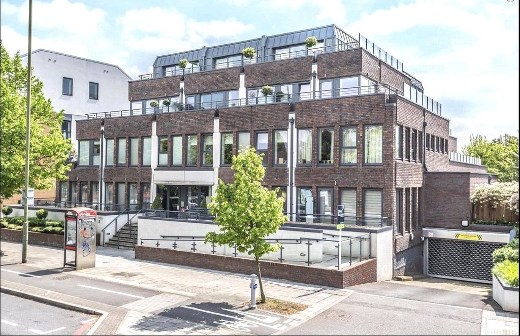 Property photo 1 of 14 Picture No. 15