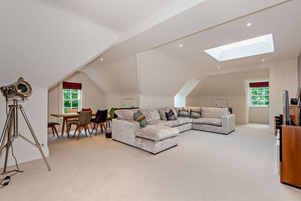 Additional image 21 of 6 bed detached house for saleMonks Walk, Ascot, Berkshire SL5