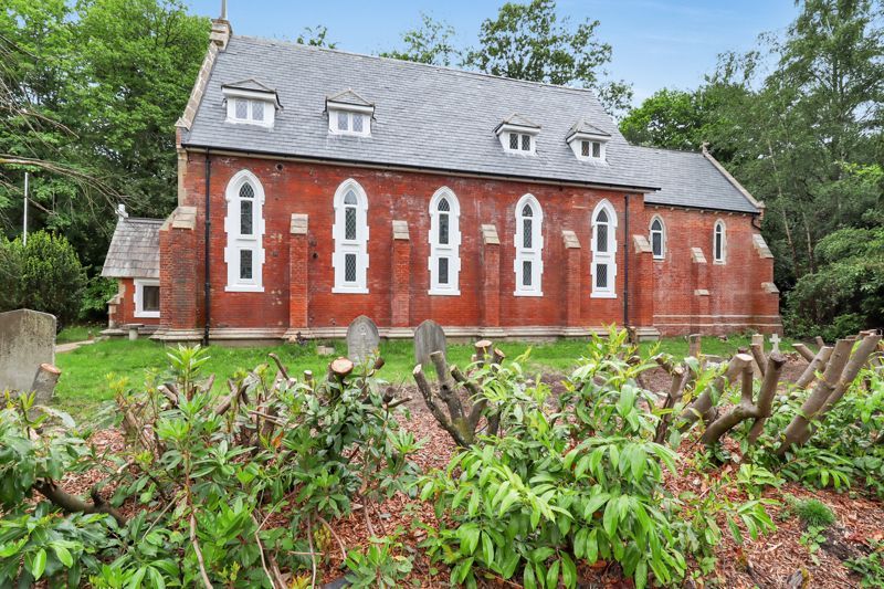 Property photo 1 of 13 Photo 3