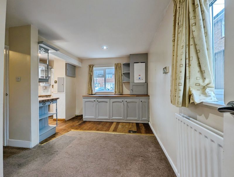 Property photo 3 of 13 Photo 6