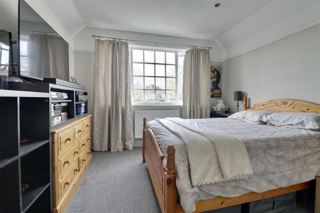 Additional image 15 of 5 bed detached house for saleBrecon Avenue, Portsmouth PO6