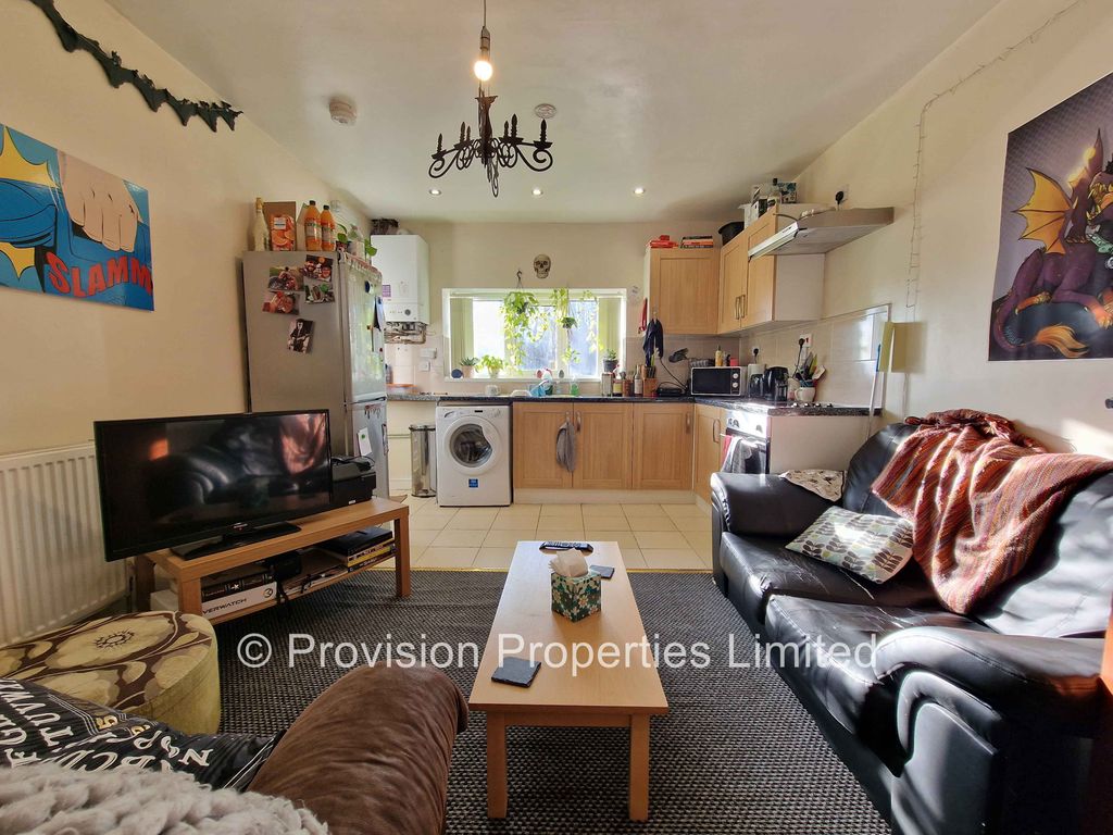 Property photo 1 of 7 Photo