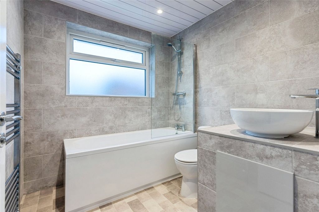 Property photo 3 of 24 Picture No. 25