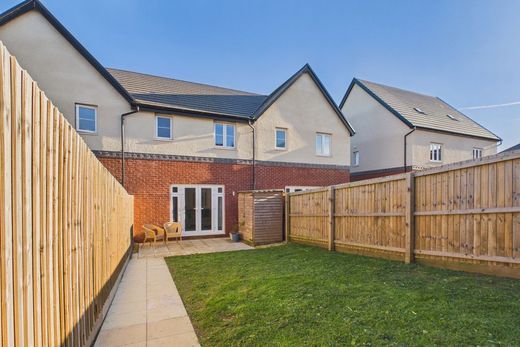 Property photo 3 of 14 Picture No. 11