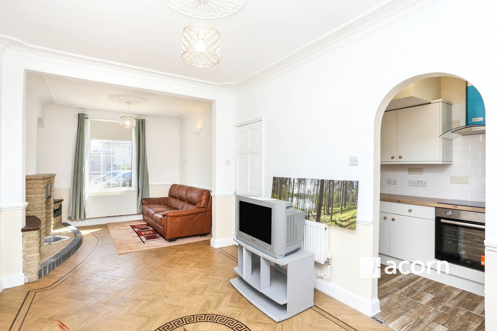 Property photo 3 of 10 Img_0740