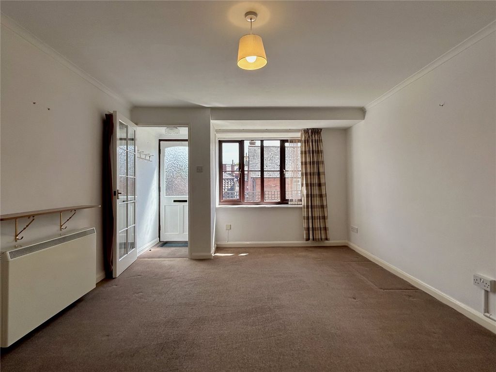 Property photo 2 of 8 Picture No. 04