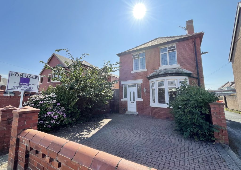 Property photo 1 of 24
