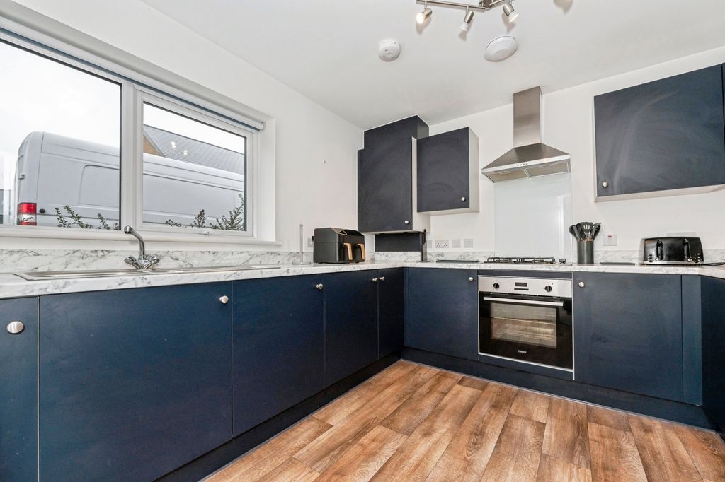 Property photo 3 of 17 Pbox-Img.Jpg