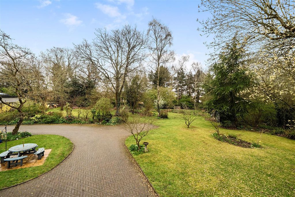 Property photo 3 of 30 1434542-1-69c6A11Eda6Ea.Jpg