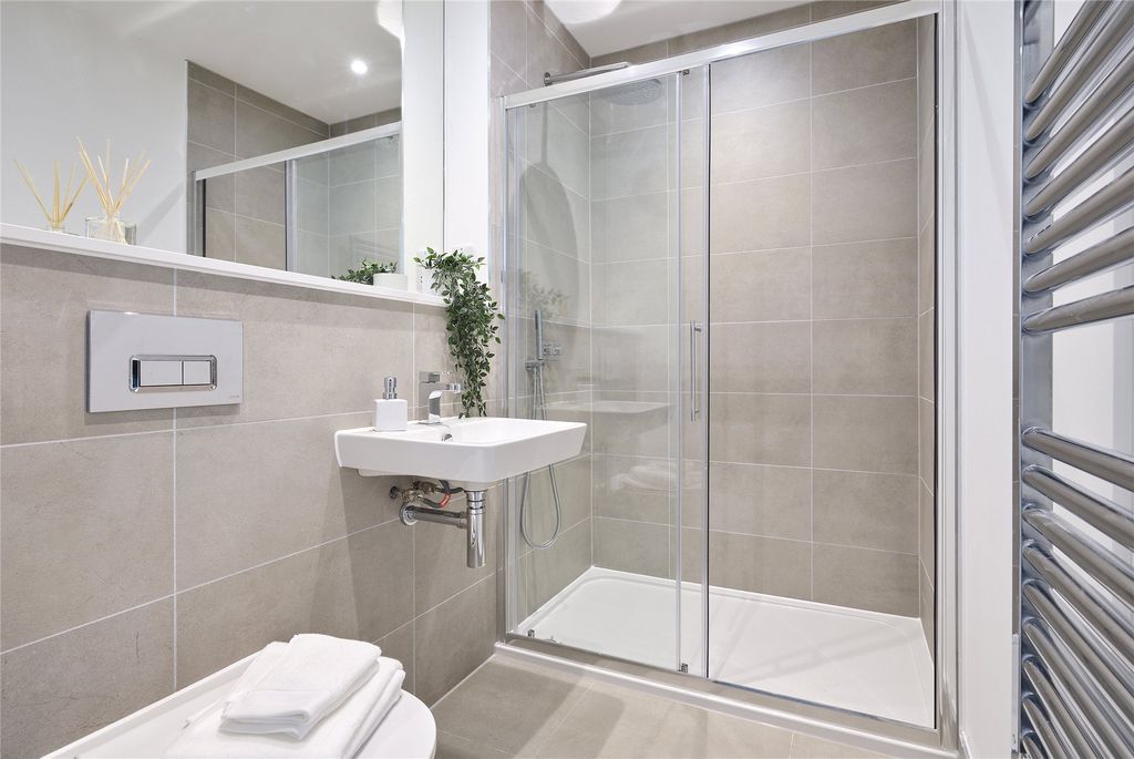 2 bed flat for saleTopsham Road, Exeter, Devon EX2 photo 5