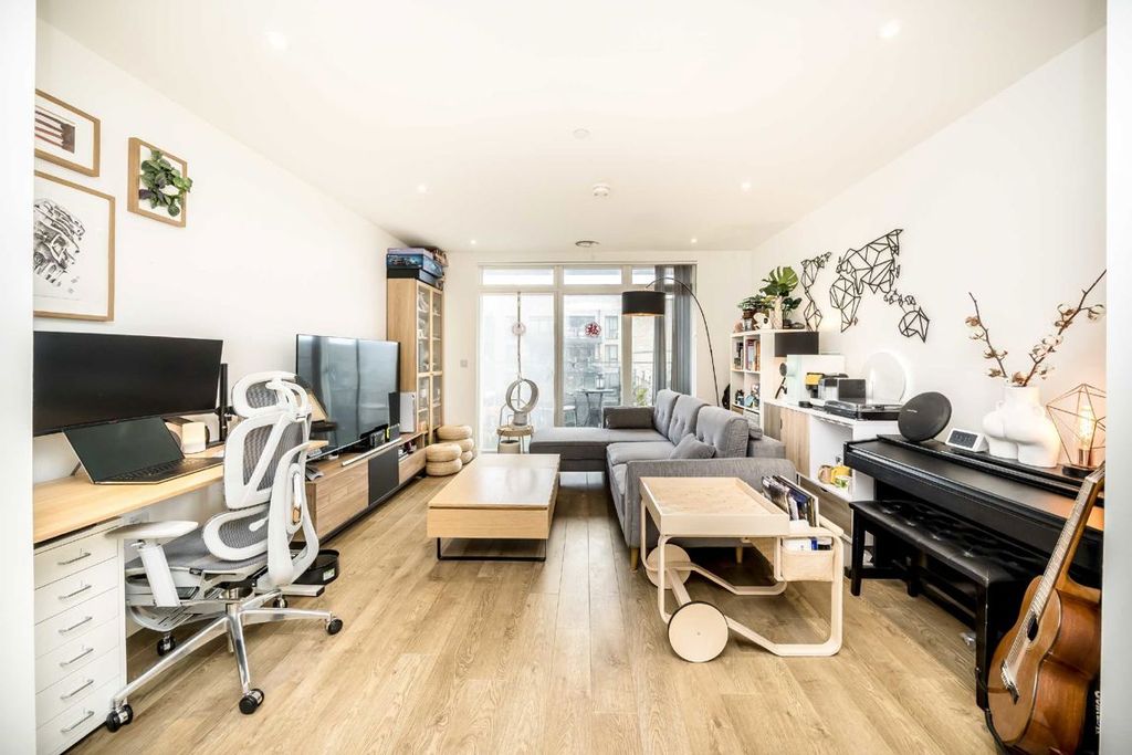 Property photo 3 of 7