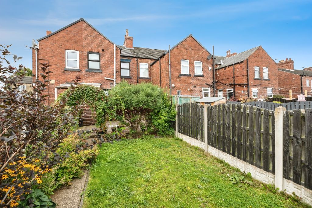 Property photo 2 of 17