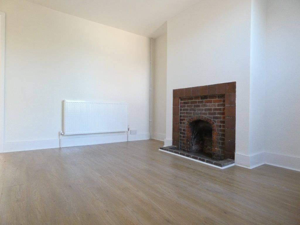 Property photo 3 of 12 P1050592.Jpg