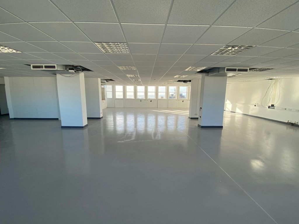 Property photo 3 of 10 Tower Point 8th Floor  2.Jpg