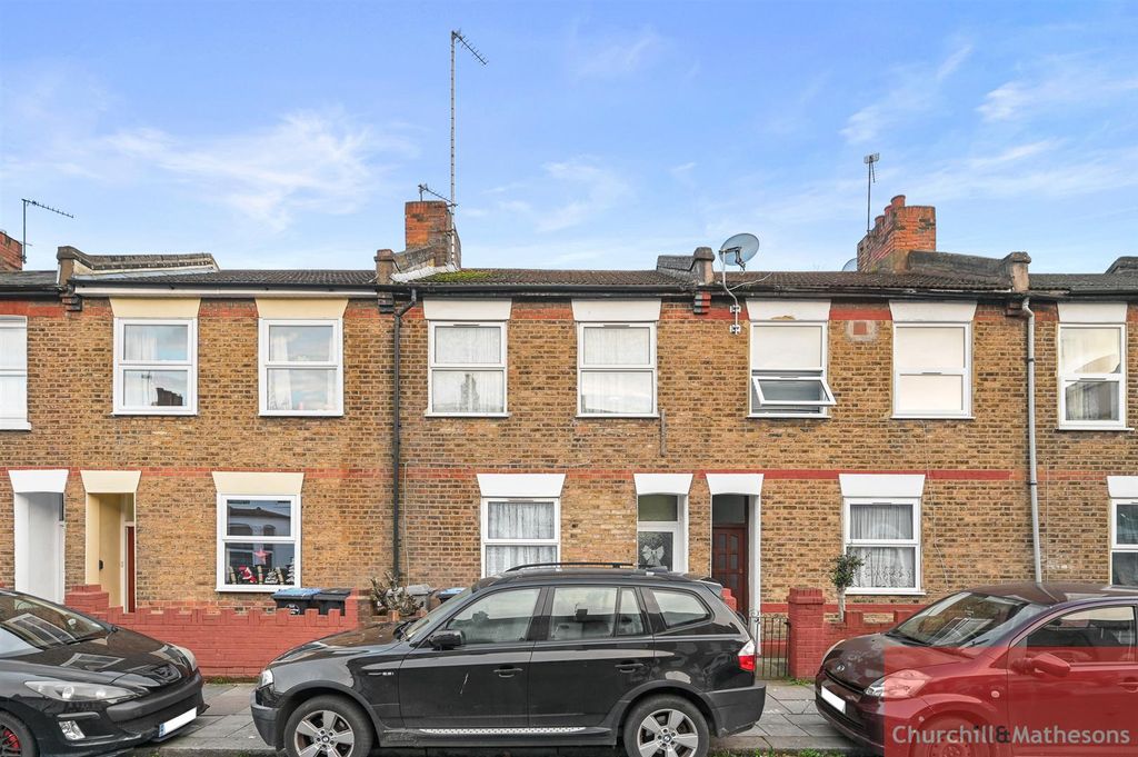 Property photo 1 of 9