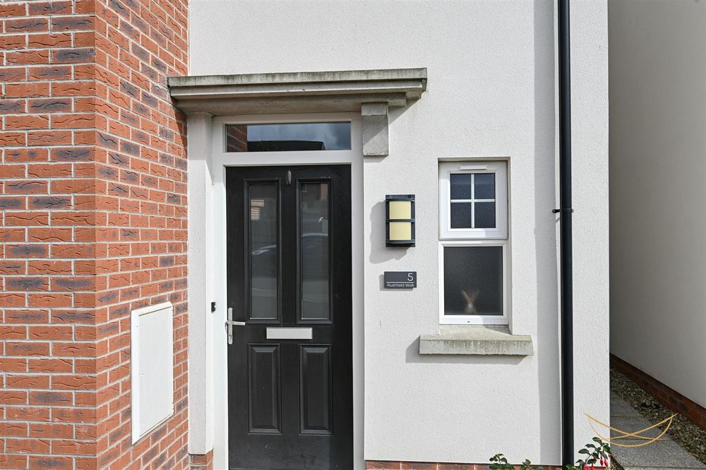 Property photo 3 of 40 Dhp-5.Jpg