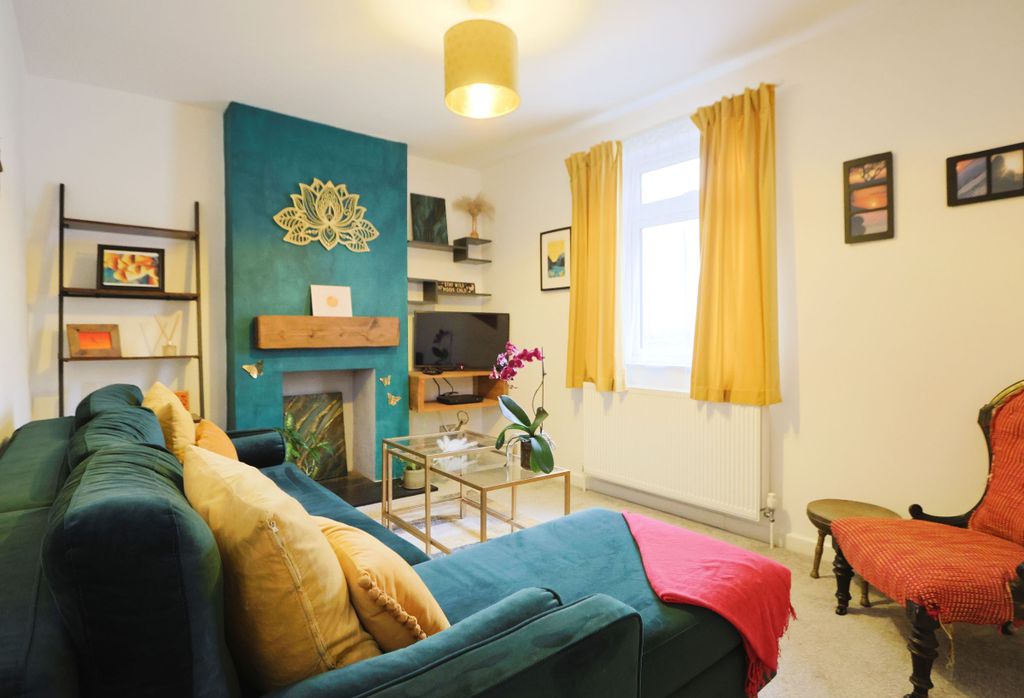 Property photo 1 of 22