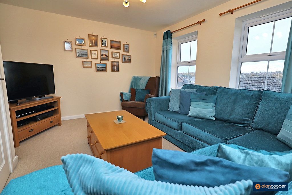 Property photo 3 of 32 4633054