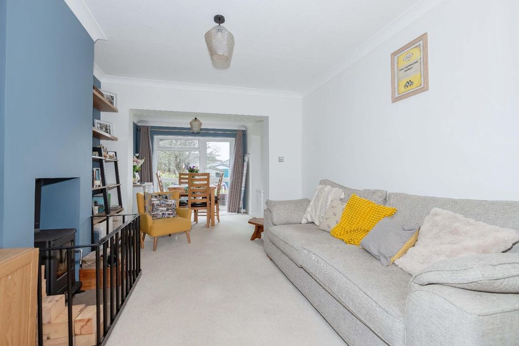 Property photo 2 of 15 Orient Rd_8.Jpg