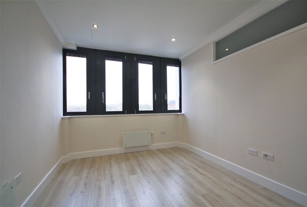 Property photo 2 of 6 Img_8606