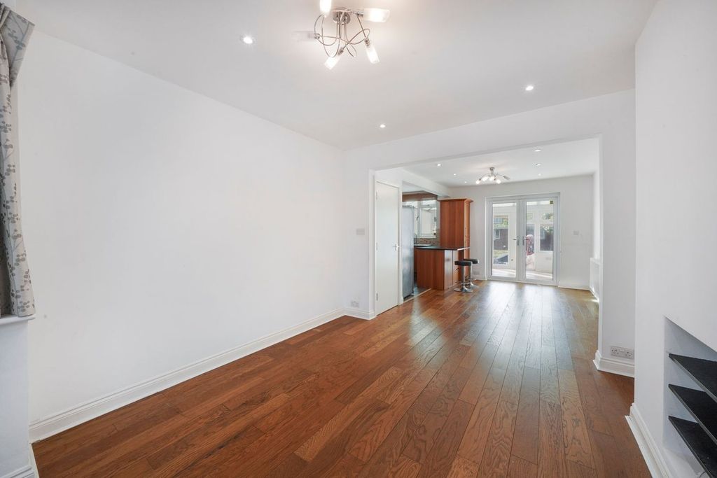 Property photo 3 of 30