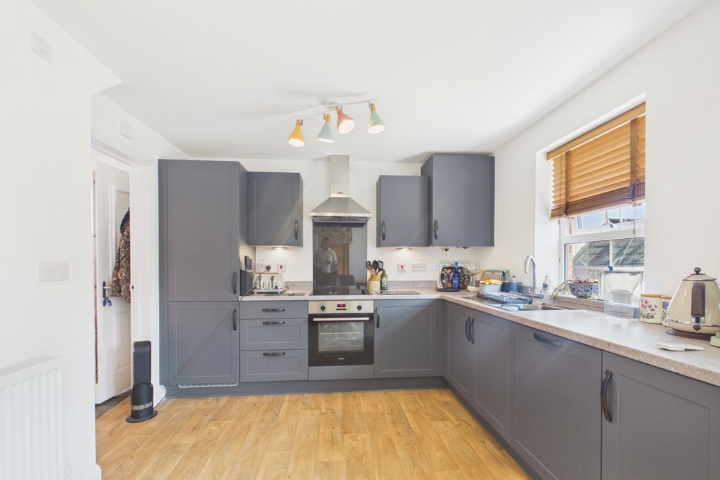 Property photo 2 of 14 Picture No. 07