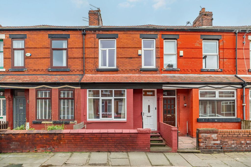 Property photo 1 of 16