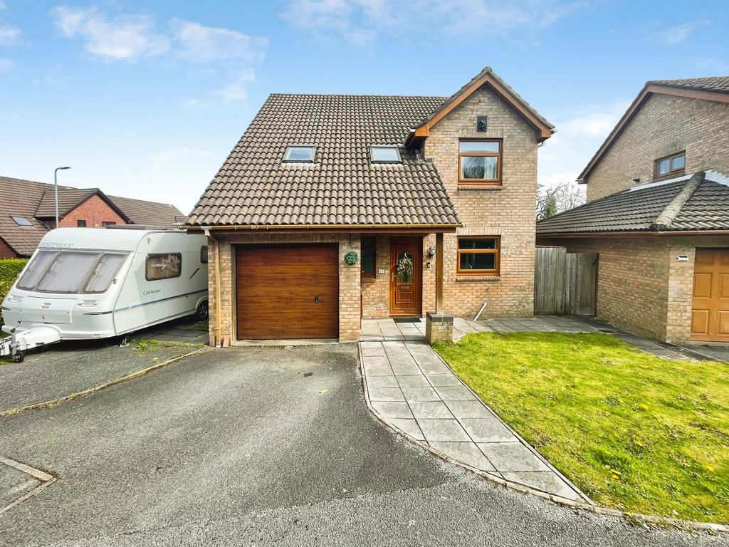 Property photo 1 of 19