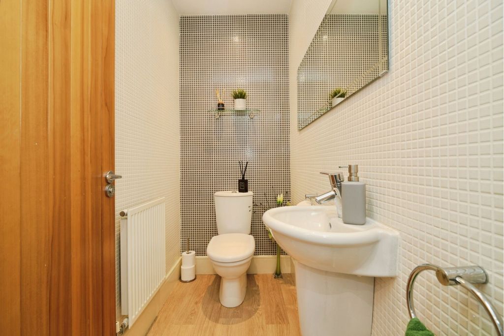 Additional image 9 of 5 bed detached house for saleDrywood Avenue, Manchester M28