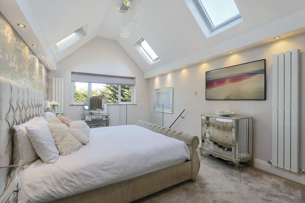 Property photo 3 of 26 Picture No. 08