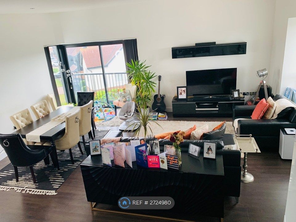 Property photo 2 of 30 Sitting Area