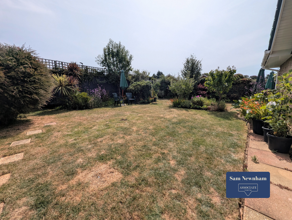 Property photo 1 of 12 Garden