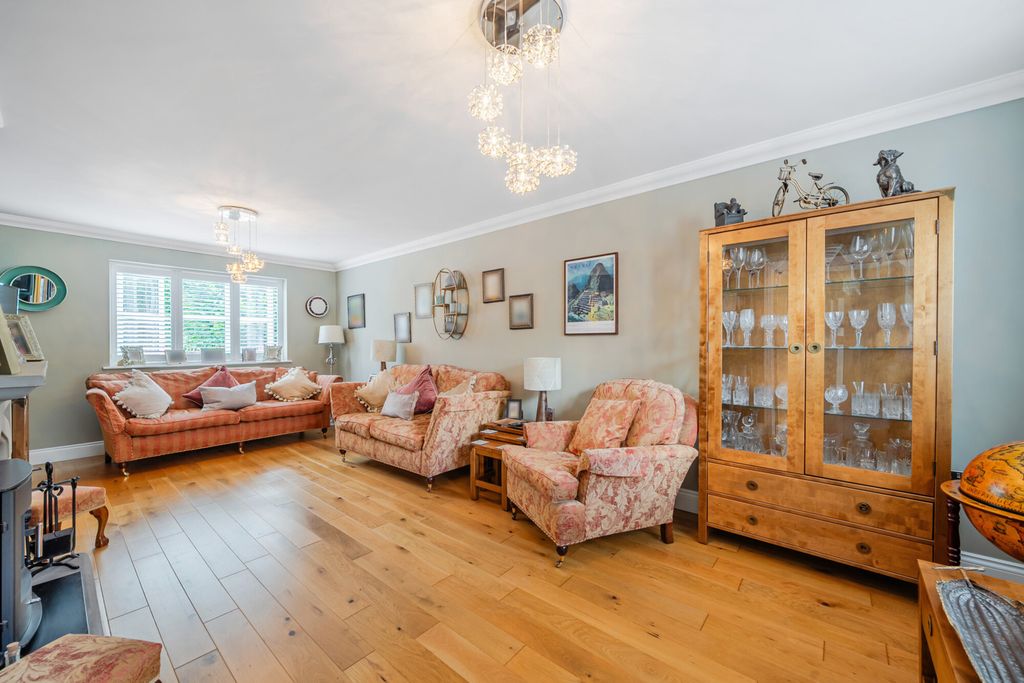 Property photo 2 of 25 1499934-4-6A6B3Ff...