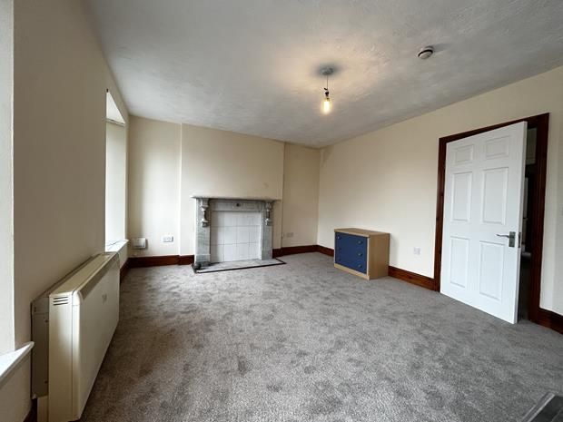 Property photo 3 of 11 Kitchen Diner