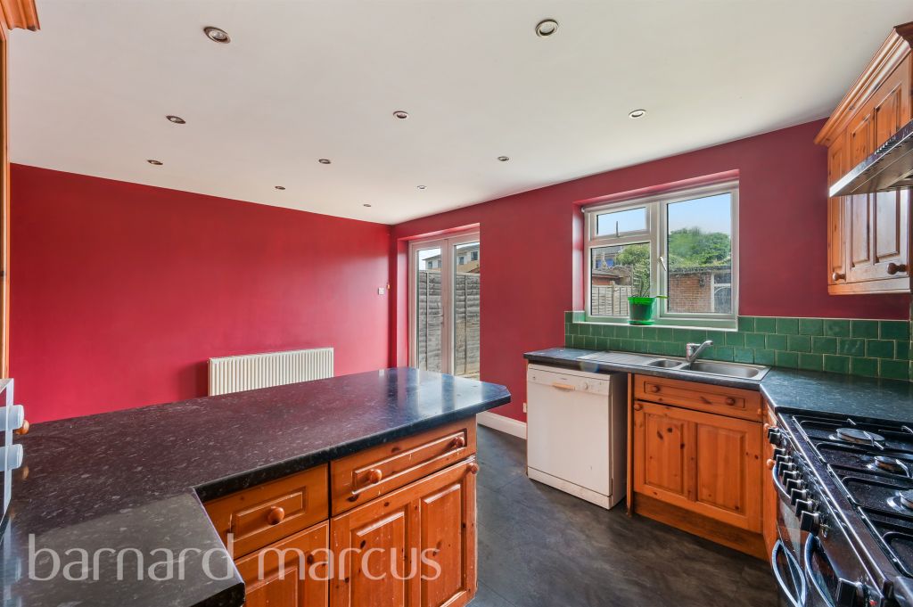 Property photo 3 of 9