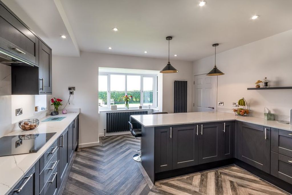 Property photo 3 of 32 Photo 10