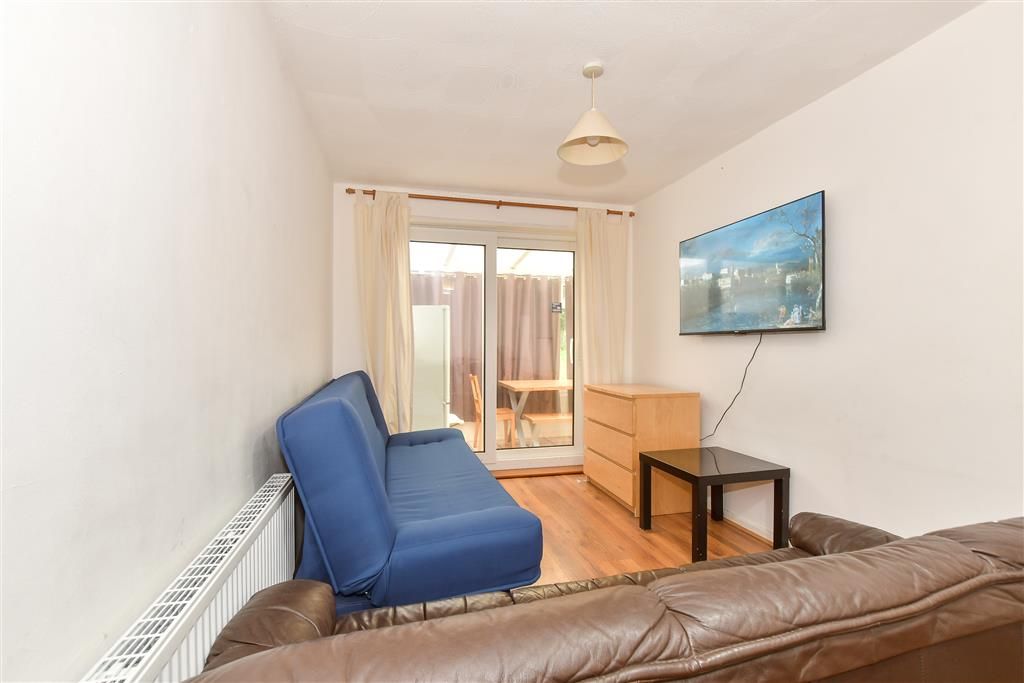 Property photo 1 of 6 Lounge