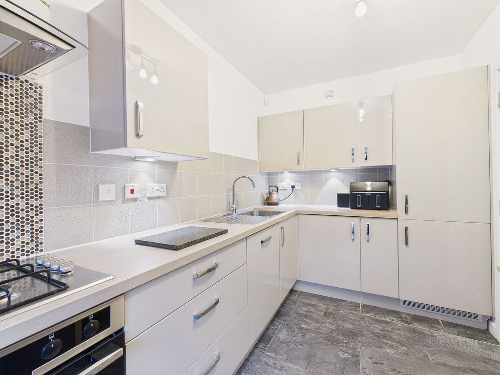 Property photo 2 of 13 Kitchen