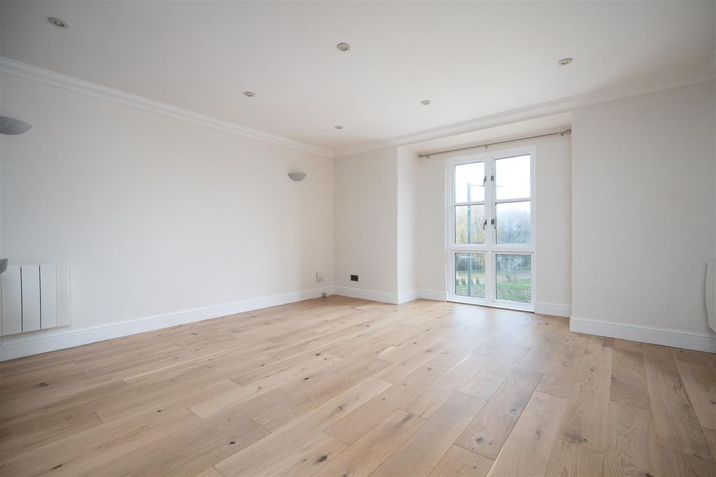 Property photo 2 of 15 Open Plan Living Area