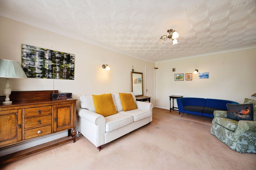 Property photo 3 of 22 Pbox-Img.Jpg