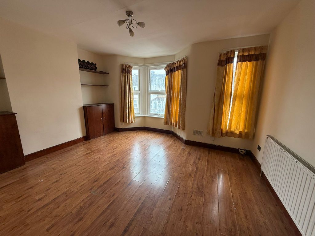 Property photo 2 of 6