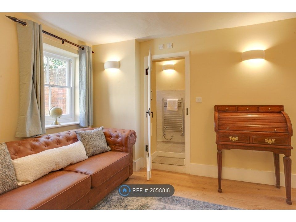 Property photo 3 of 18 Study