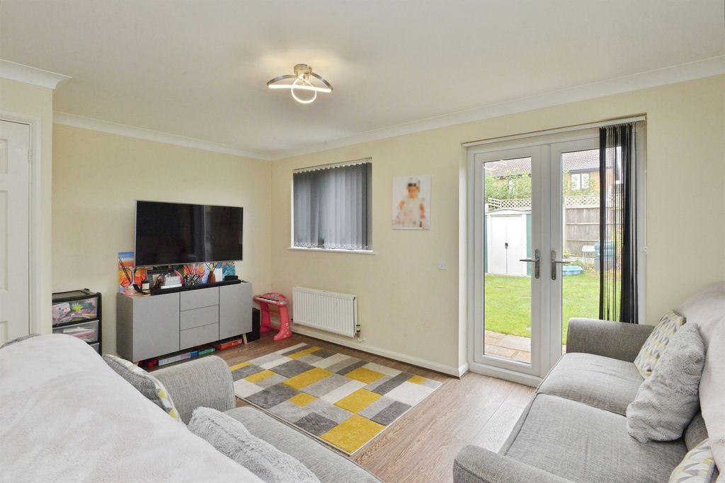 Property photo 3 of 17