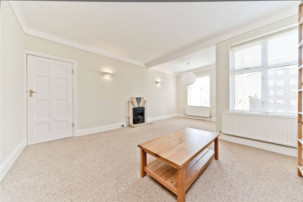 Property photo 2 of 6 Picture No. 02