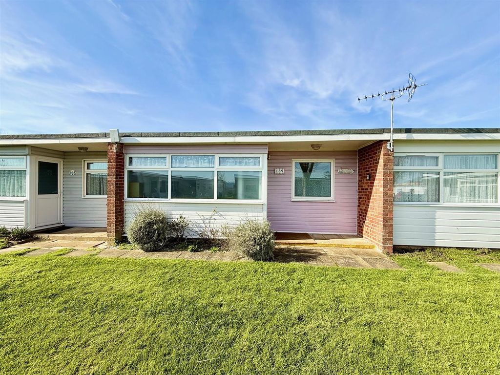 Property photo 1 of 8 Front View