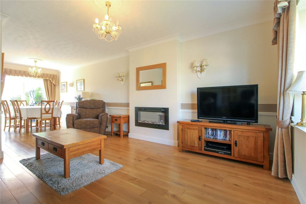 Property photo 2 of 18 Picture No. 08